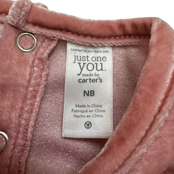 Carter’s Pink Velour Jumpsuit Baby Girl NB NWOT - Picture 2 of 3